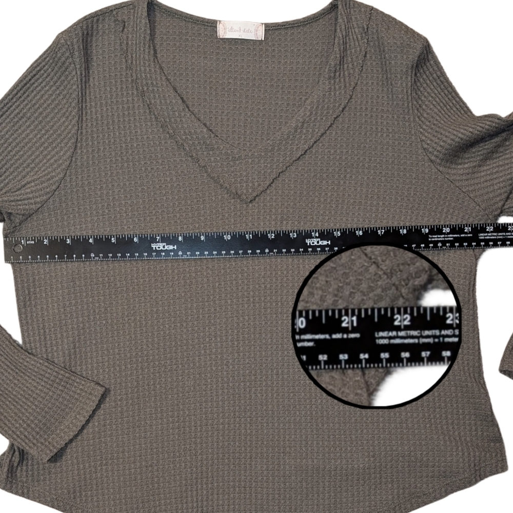 Altar'd State V-Neck Waffle Knit  Thermal Long Sleeve Top, Size XL - Picture 7 of 8